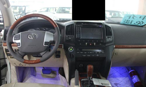 2014款丰田陆地巡洋舰4000 零首付现车促