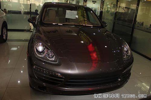 保时捷卡宴现车抵港 展厅零利润热销中