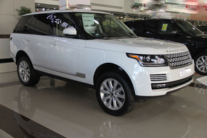 路虎揽胜行政版报价 店内热销劲惠十足