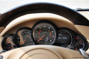 保时捷卡宴现车抵港 展厅零利润热销中