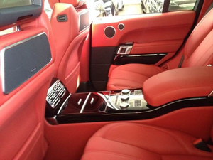 最新款路虎揽胜现车 天津底价万众瞩目