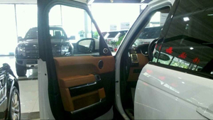 新款路虎揽胜行政版 全国走俏低价热卖