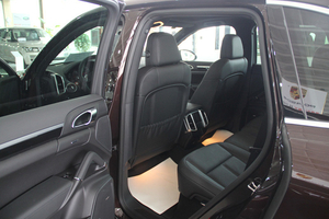 保时捷卡宴尊享折扣 乘驾乐趣创新极限