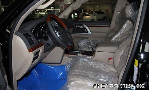 丰田兰德酷路泽5700中东版 现车优惠可提走