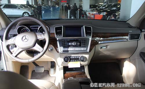 进口奔驰GL550现车 天津港火爆让利抢购