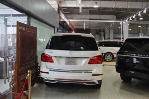 奔驰GL550现车优惠中 限时抢购模式开启