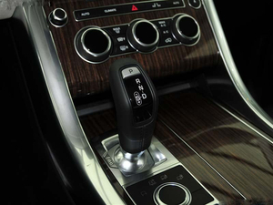 美规路虎揽胜运动版 本月购车优惠至极