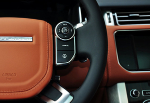 路虎揽胜行政版到店 全城热惠尽兴底价