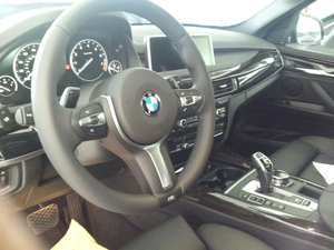 2014款宝马X5M版现车 价格骤降天津热卖