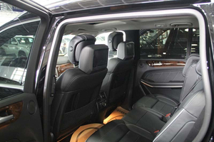 奔驰GL550现车重磅出击 天津港跌破底线