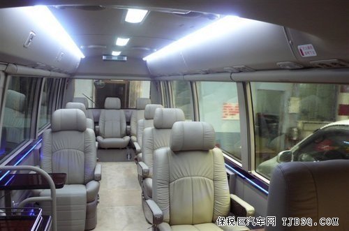 丰田考斯特17座报价51万 零利润特惠价