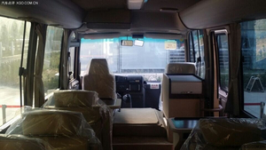 日产尼桑碧莲17座 空前大减价欢迎莅临