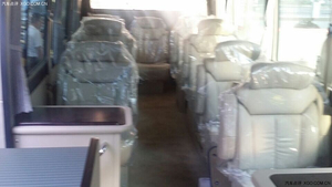 日产尼桑碧莲17座 空前大减价欢迎莅临