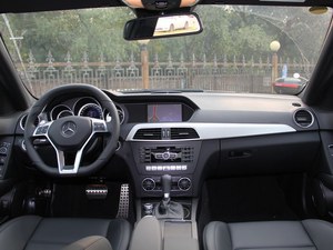 奔驰C63 七月巅峰让利最新最低报价促销