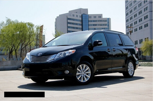 丰田塞纳天津港畅销 新款现车特价出售