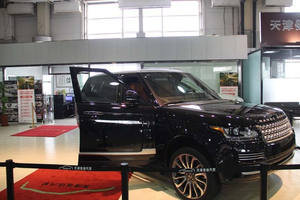 路虎揽胜5.0T创世尊崇版 四座最新报价