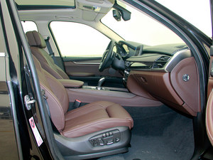 新款宝马X5现车优惠多 空前降价大放送