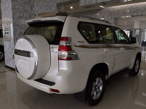 丰田普拉多2700/4000 现车颜色齐低价出售