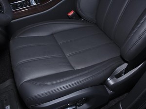 2014款路虎揽胜行政版 3.0T机械增压版