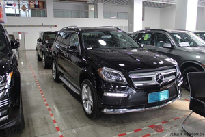 奔驰GL550美规版底价哄抢 乐享巅峰折扣