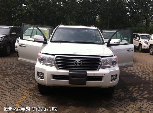 新款丰田兰德酷路泽4600 双油双备现车92万特卖