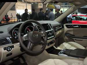 奔驰GL400全国最低价 夏日酷爽底价逆袭