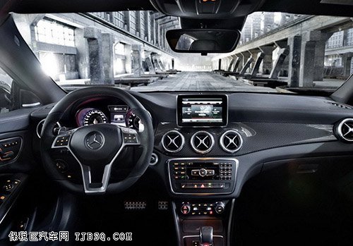 奔驰CLA45AMG周末燃情促 震撼直降到底