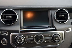 路虎发现四极致奢华 天津港口报价再创新低