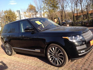 路虎揽胜现车直降30万 盛惠难挡惊喜多