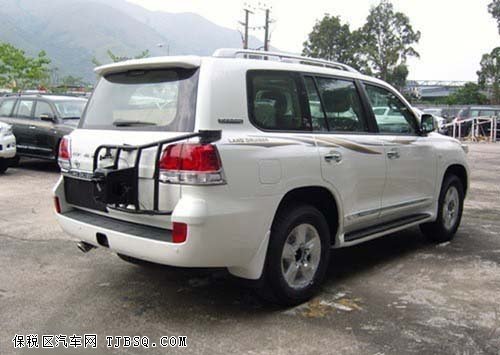 2014款丰田进口酷路泽4600 独家报价112万