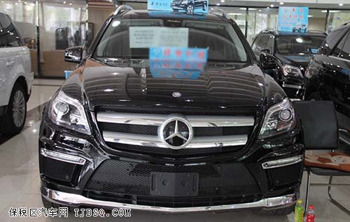 奔驰GL550现车震撼来袭 月末降价155万