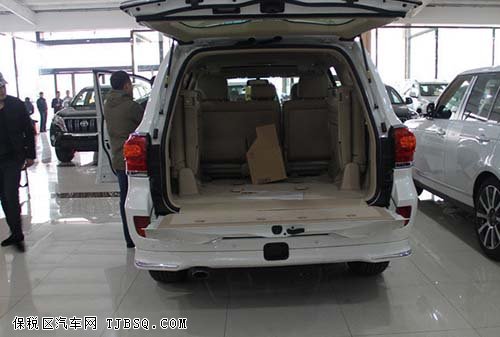 丰田酷路泽4000中东版现车 进店购车价格更低