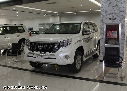 丰田普拉多2700中东版 港口月末清仓促销