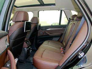 2014款宝马X5现车抵港 鼎力酬宾价出售