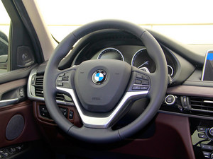 2014款宝马X5现车抵港 鼎力酬宾价出售