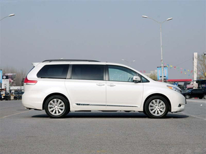 丰田塞纳3.5四驱高配 现车出击月末让利