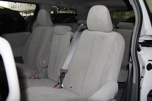 丰田塞纳3.5四驱高配 现车出击月末让利