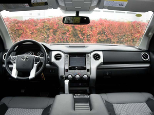 进口丰田坦途皮卡 底价争锋横扫天津港