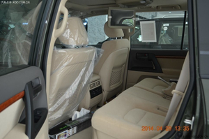 丰田酷路泽4000中东版现车到店 热销惊喜折扣