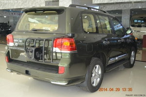 丰田酷路泽4000中东版现车到店 热销惊喜折扣