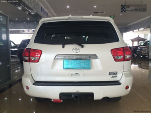 丰田红杉震撼降价 天津现车零利润畅销港口