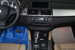 宝马X5M版店内现车热卖 钜惠价飚底直降