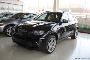 宝马X5M版店内现车热卖 钜惠价飚底直降