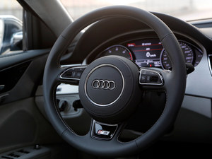 奥迪S8购车零首付贷款 七夕特惠价超低