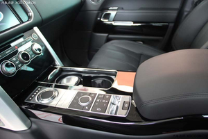 路虎揽胜行政已到店 直面挑战迈向成功