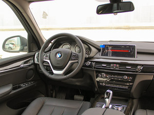 宝马X5疯狂降价折扣 天津港现车优惠风暴袭卷