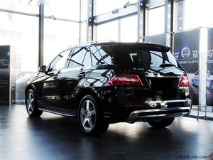 奔驰ML400经典车型 天津现车优惠风暴袭卷