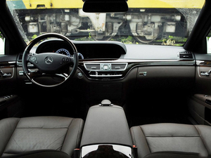 奔驰S400尊贵版促销疯抢 现车限时折扣14万