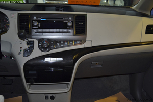 丰田塞纳3.5四驱价格低 商务车优惠连连