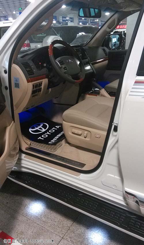 2014款丰田兰德酷路泽4000 崭新报价秒杀